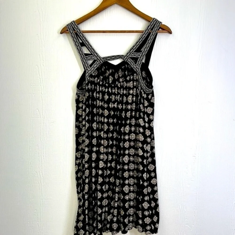 American Eagle Outfitters- Black & Cream Floral Print Strap Boho Midi Dress M